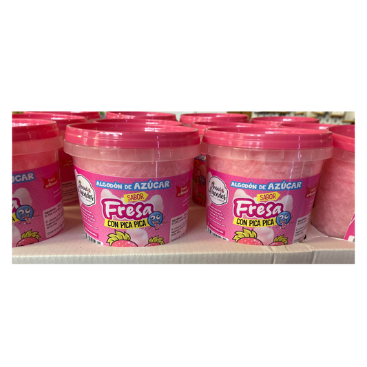 Algondón de azucar sabor a fresa con pica pica